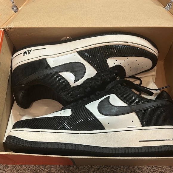 Air Force 1 Premium (Tuxedo) Rare! - Picture 5 of 10